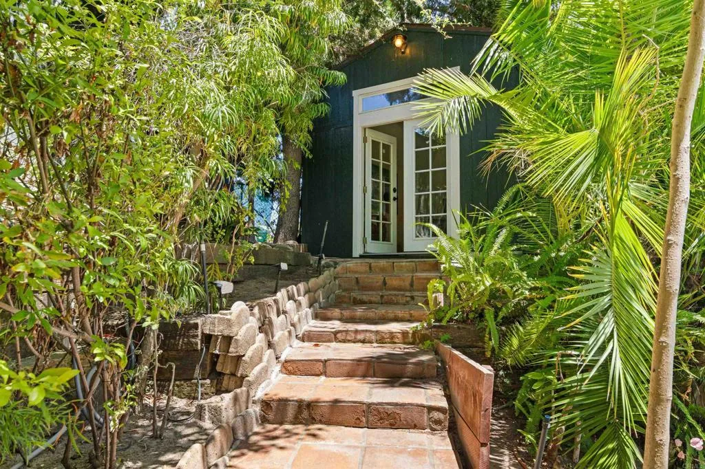 2154 Ranch View Terrace