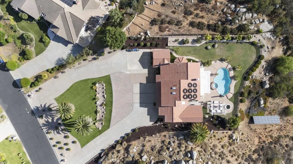15458 Harrow Lane