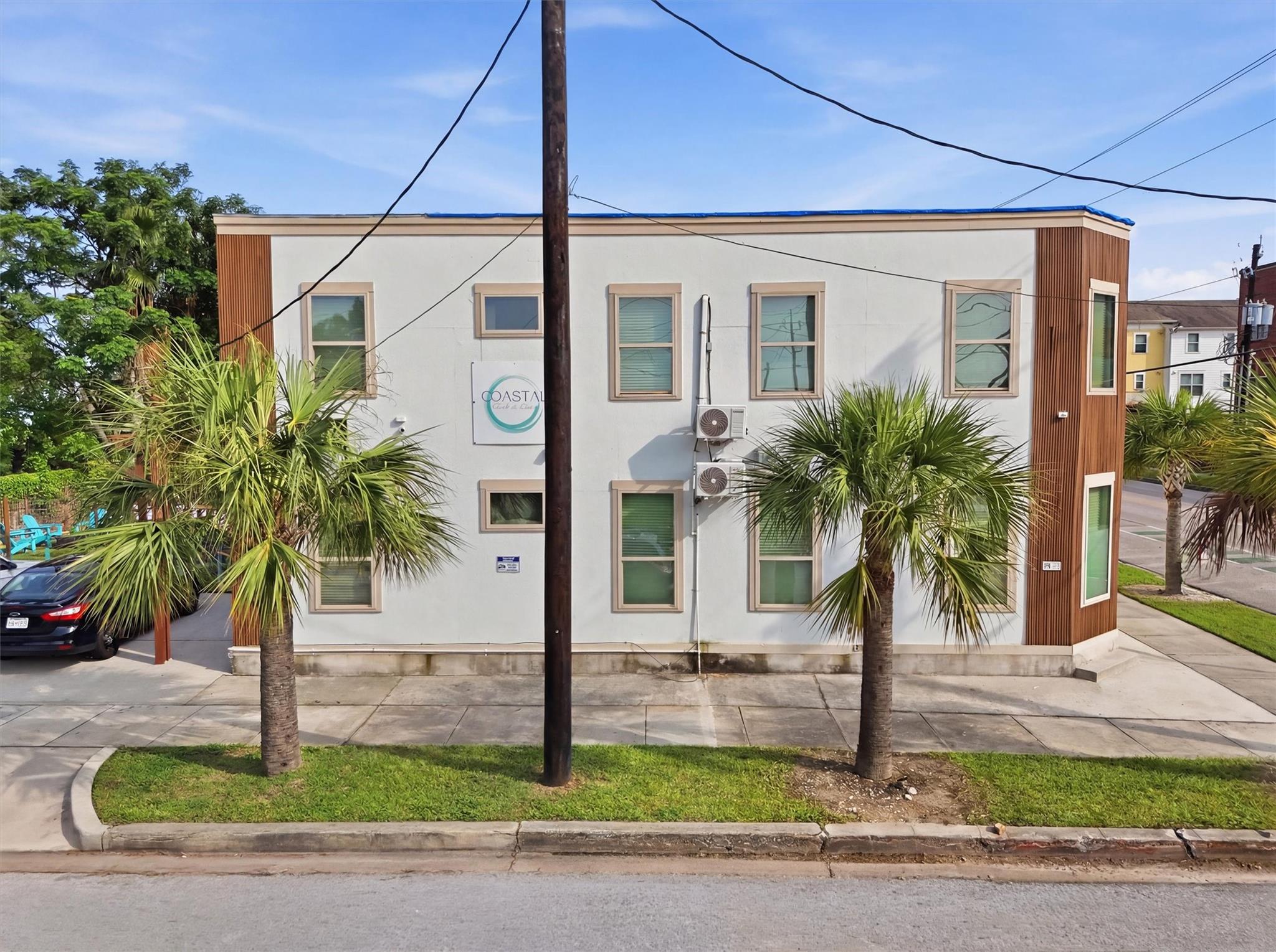 2825 Ball Street