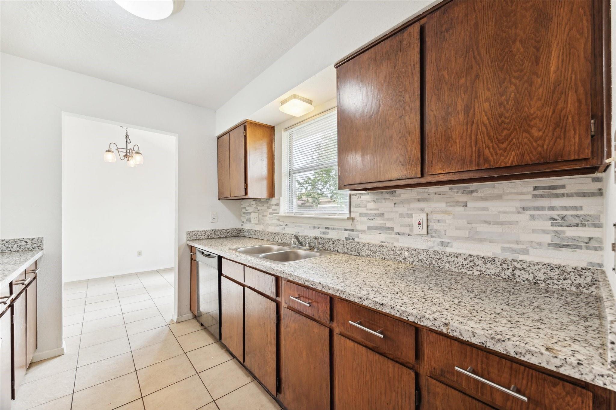 2723 N Brompton Drive