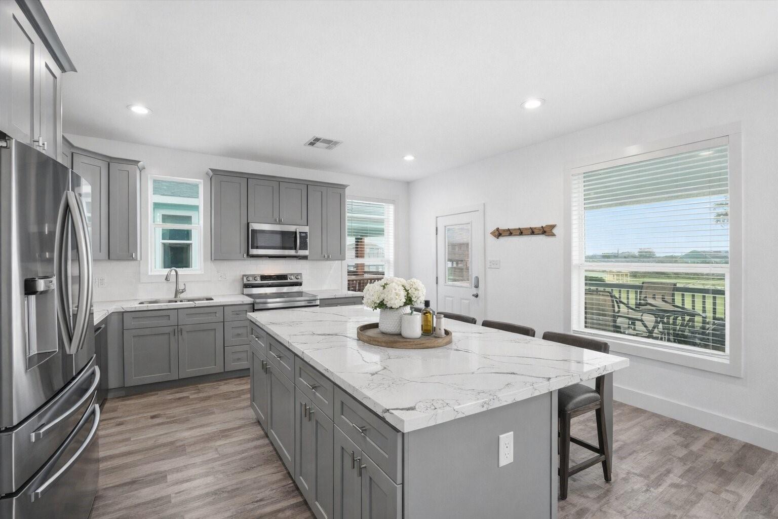 4025 A Vista Boulevard