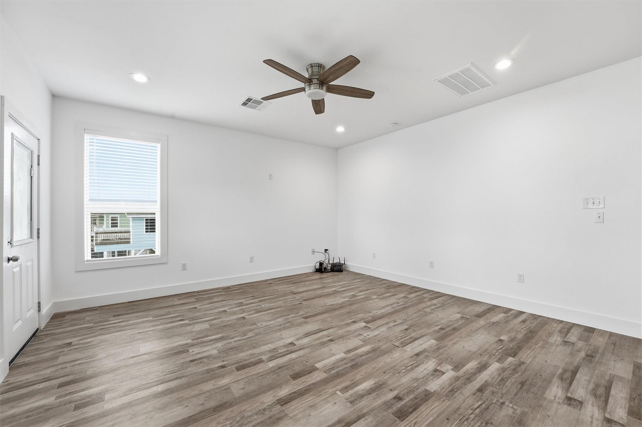 4025 A Vista Boulevard