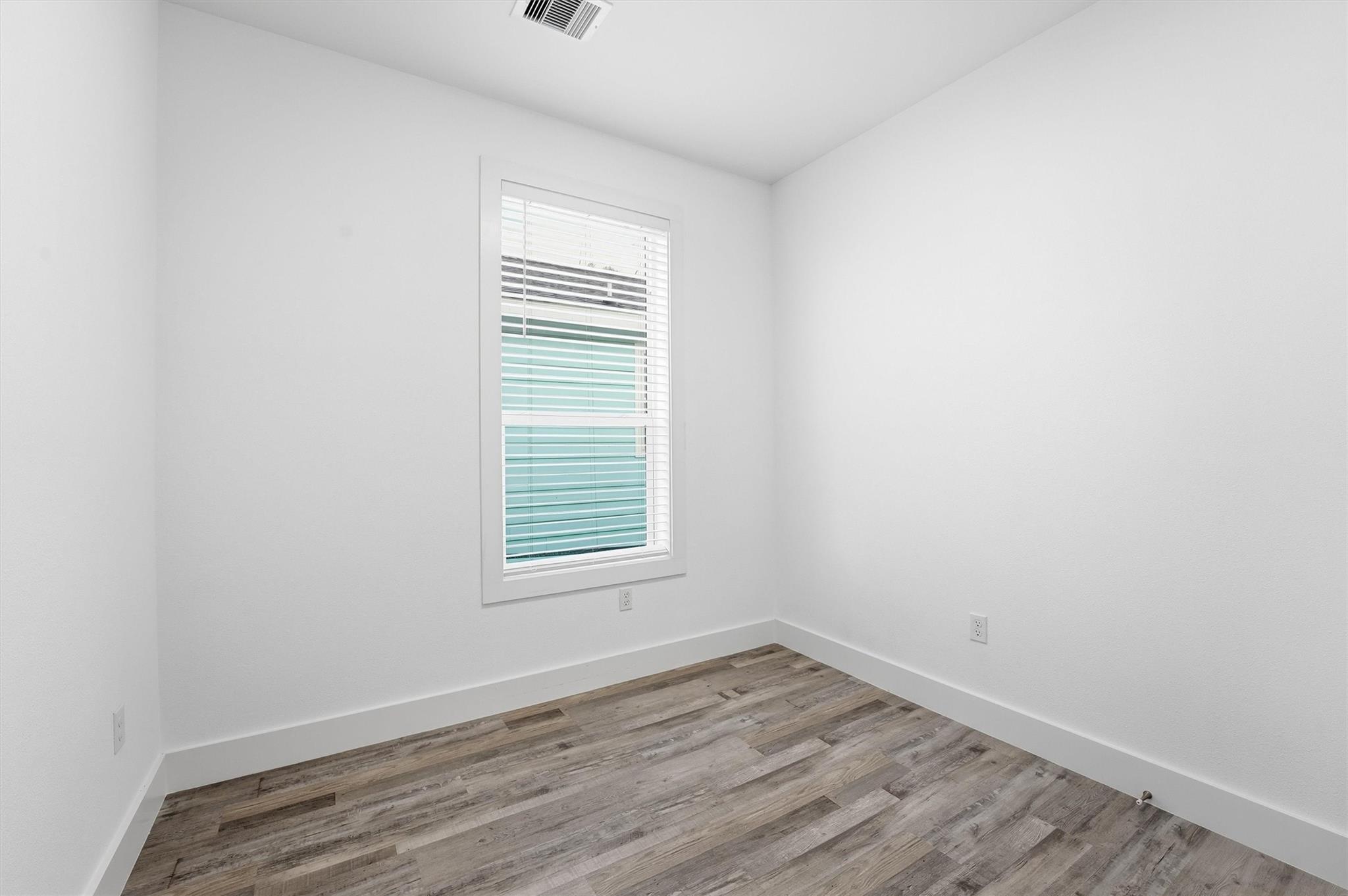 4025 A Vista Boulevard