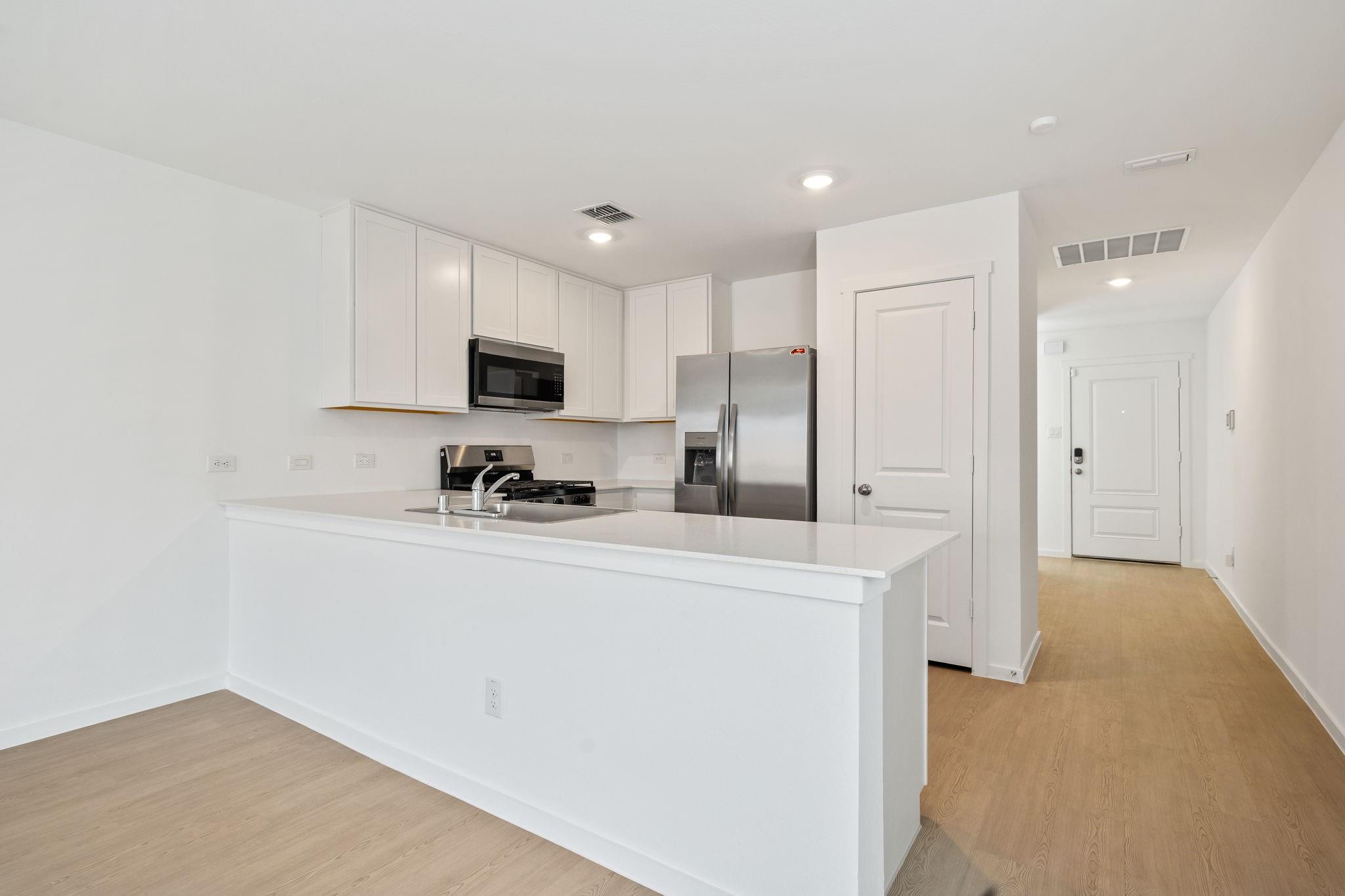 3912 Pontchartrain Parkway