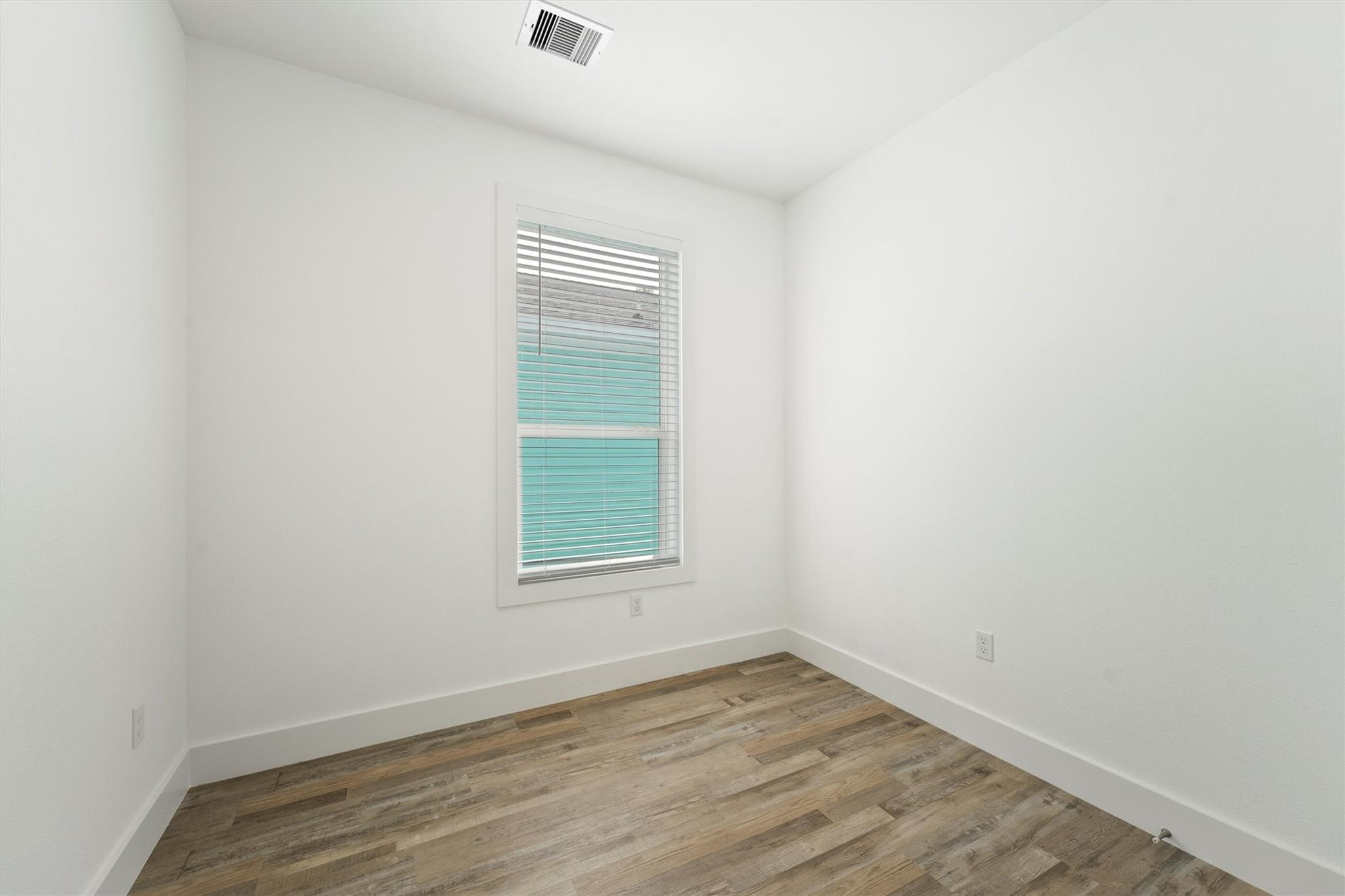 4025 A Vista Boulevard