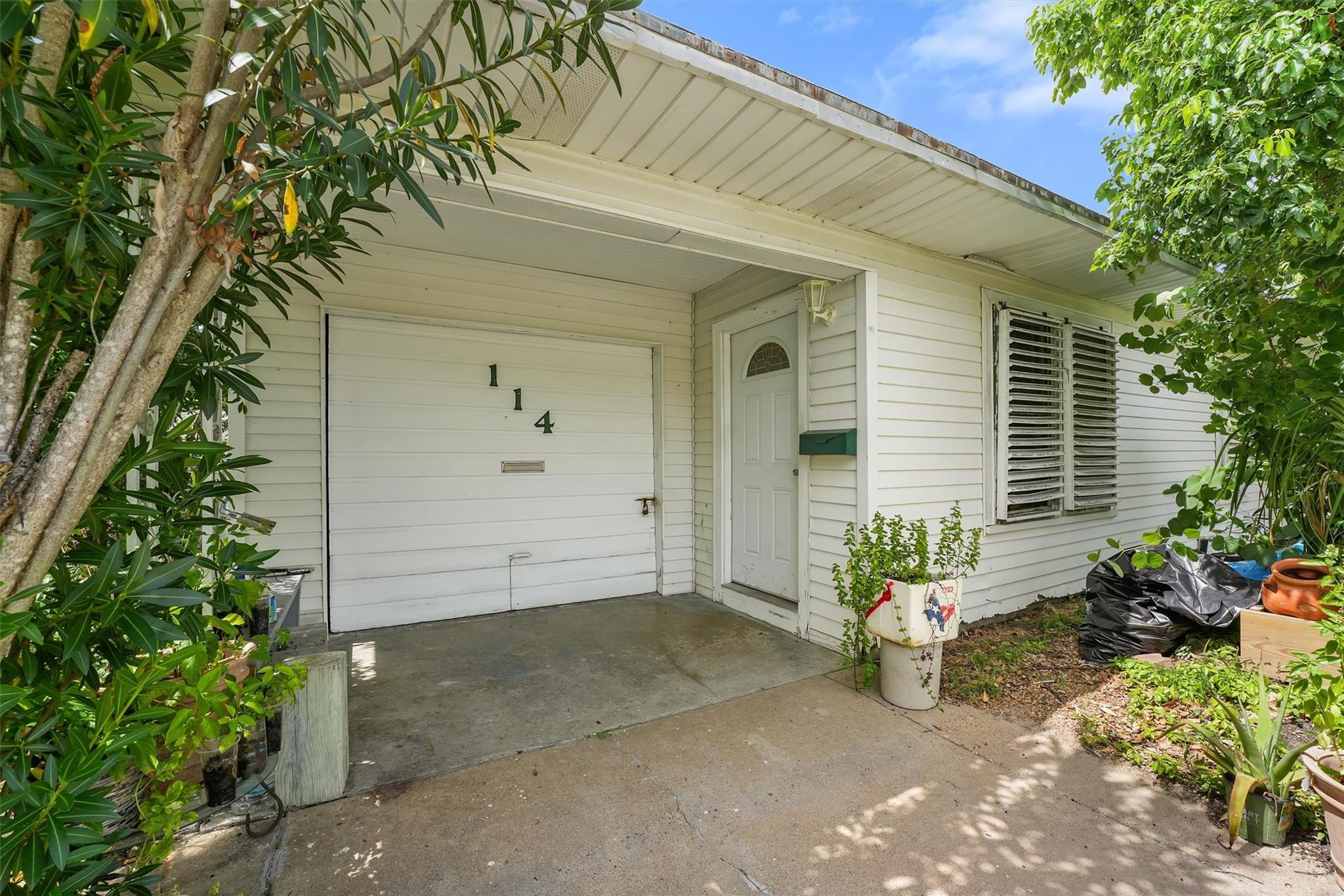 114 Bonita Avenue