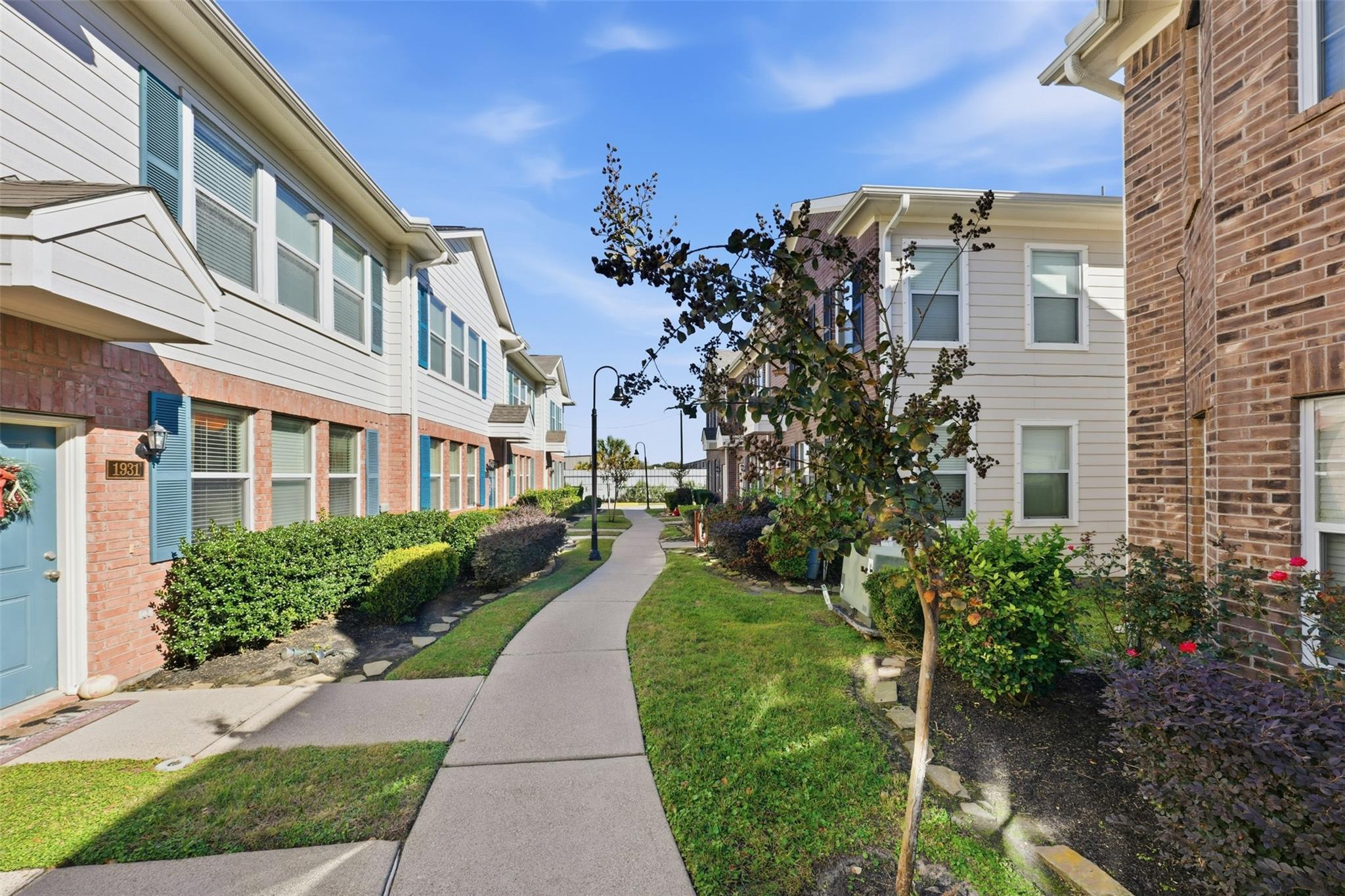 1929 Kemah Village Drive