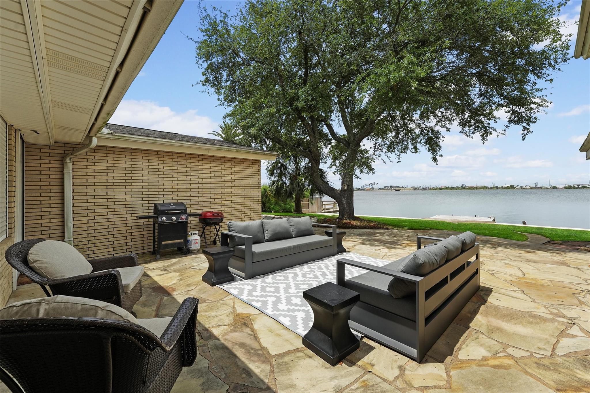 18 S Shore Drive S