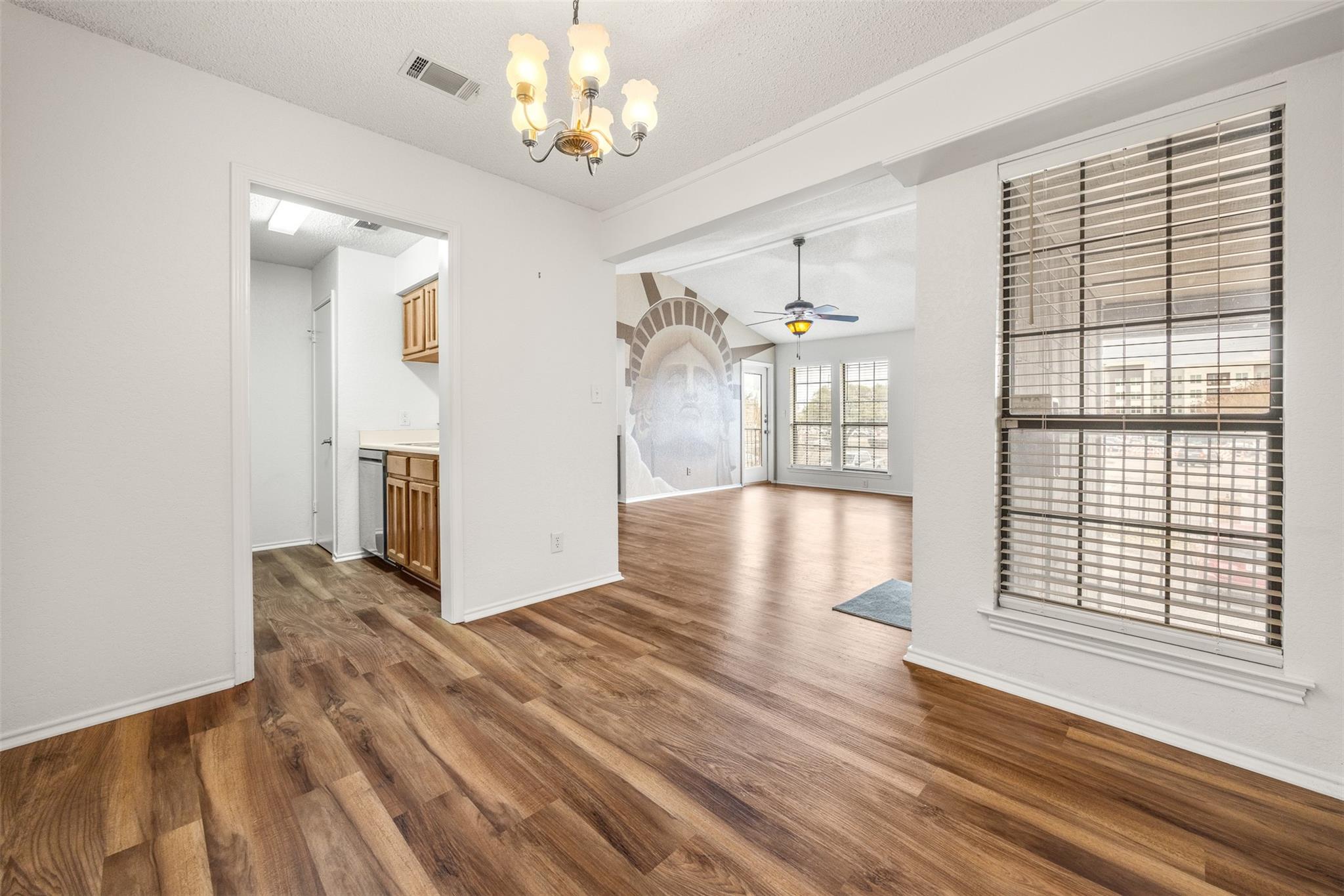 1202 Thorpe Lane # 612