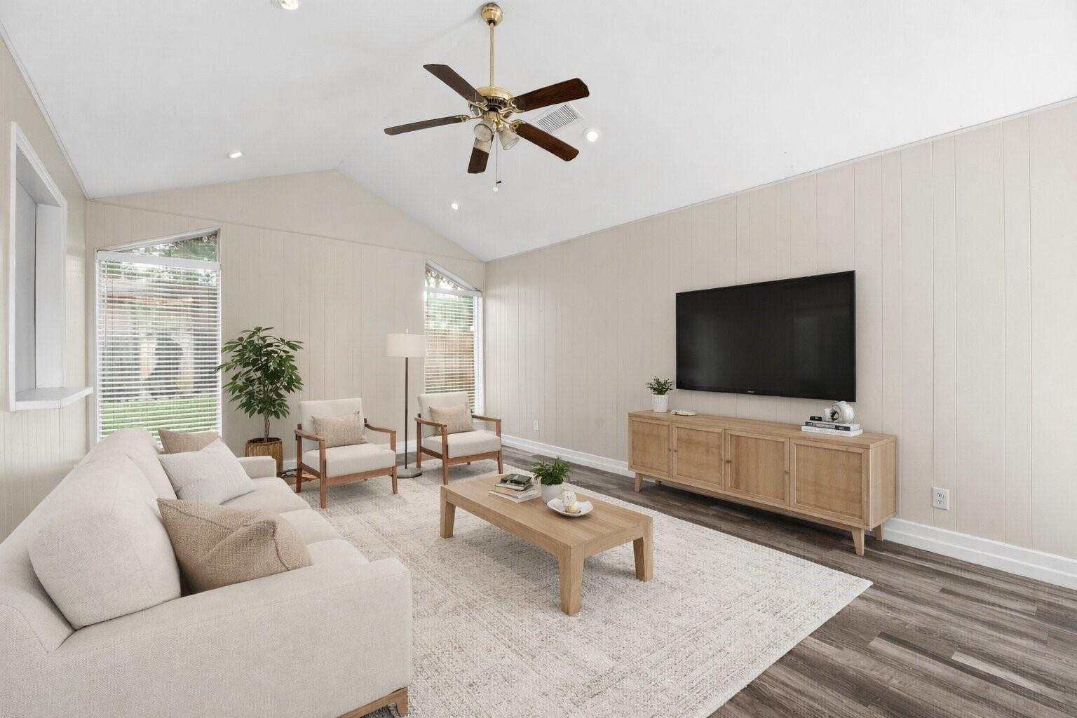 2408 Chelmsford Court