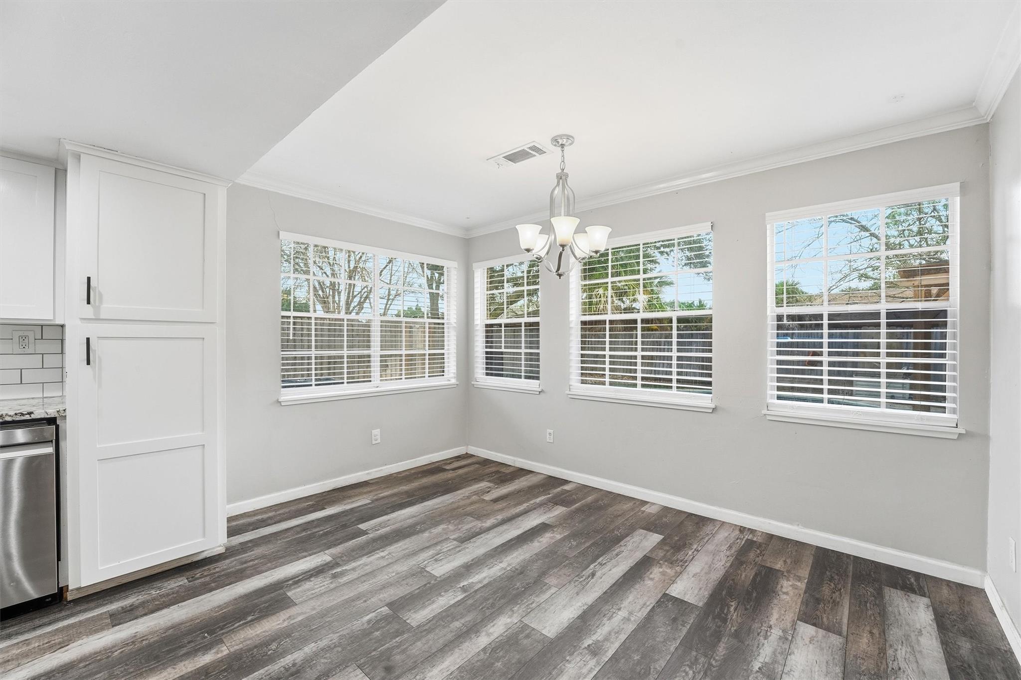 2408 Chelmsford Court