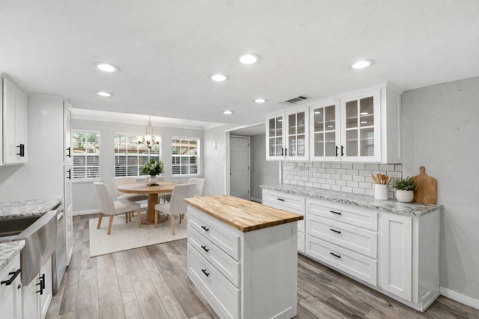 2408 Chelmsford Court