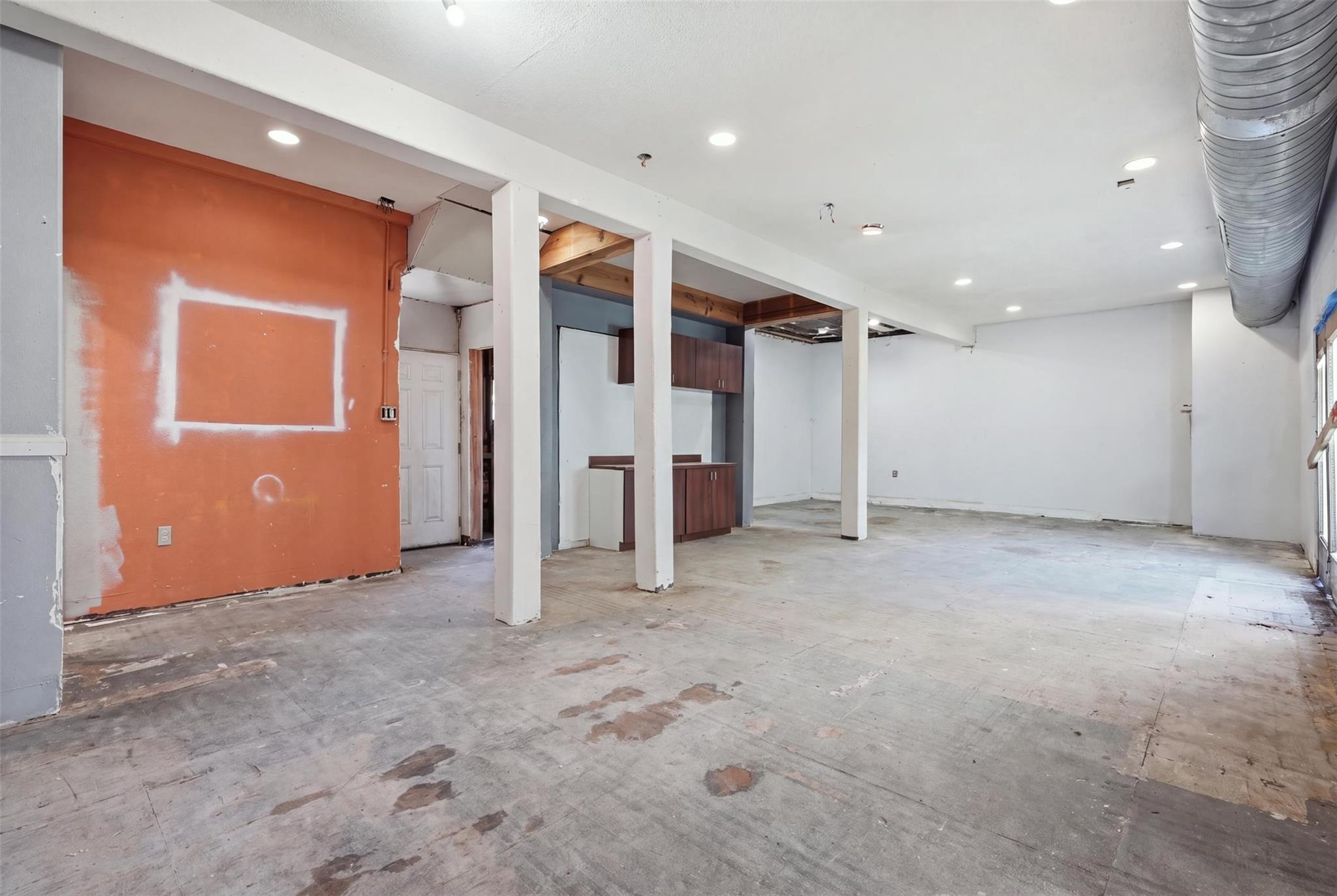 2025 Ave N 1/2