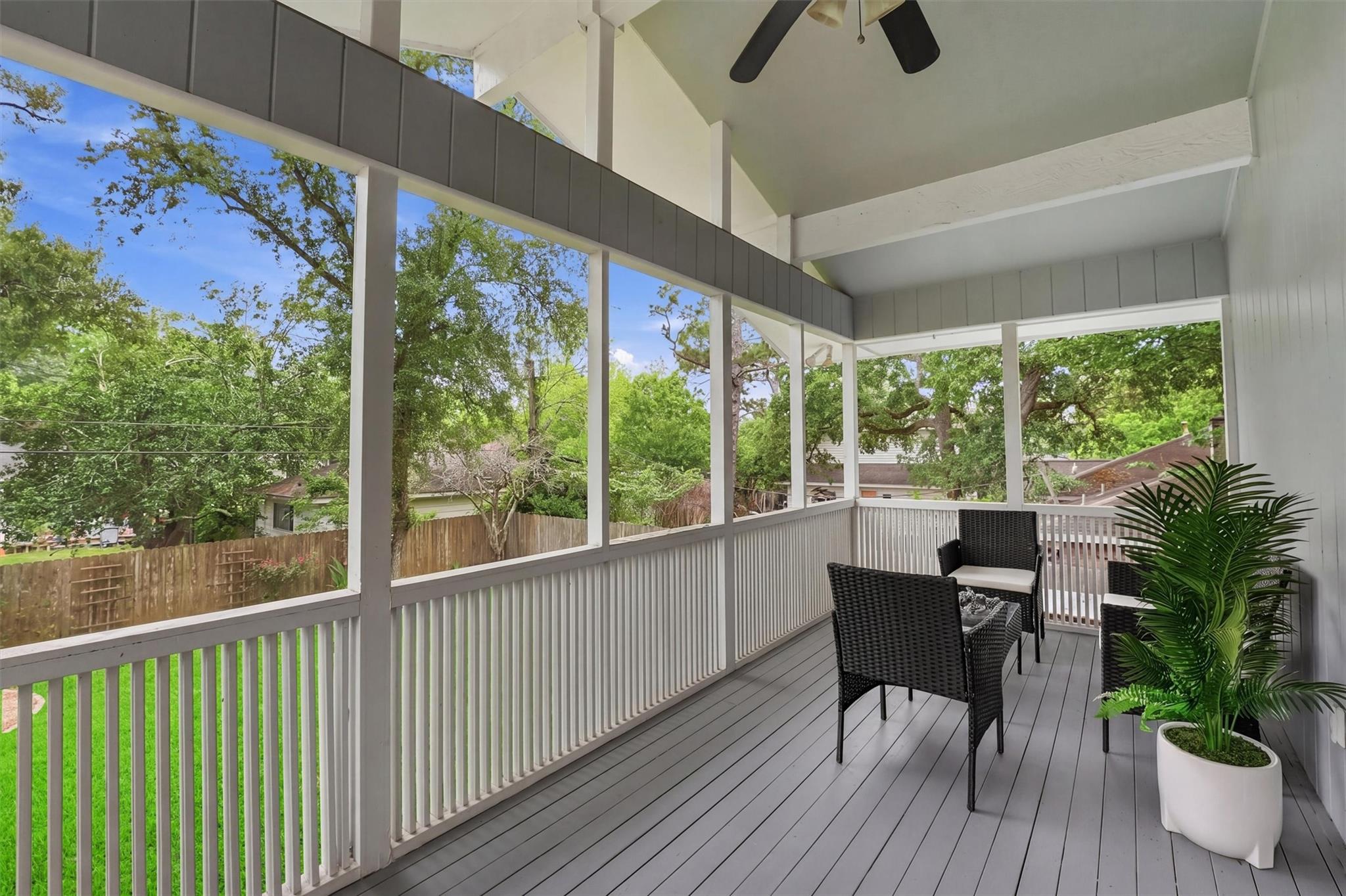 215 Whispering Oaks Drive