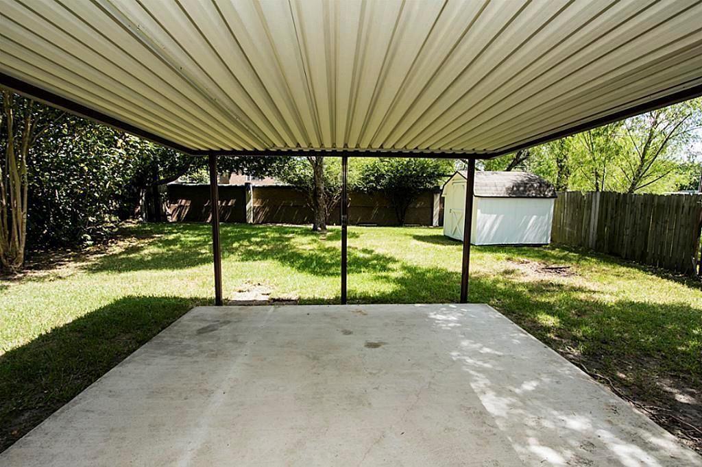 2804 Pinewood Drive