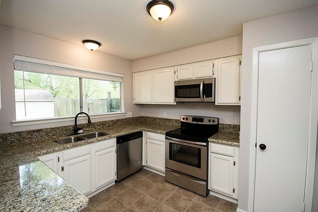 2804 Pinewood Drive