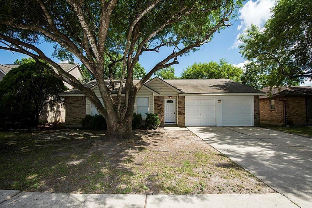 2804 Pinewood Drive