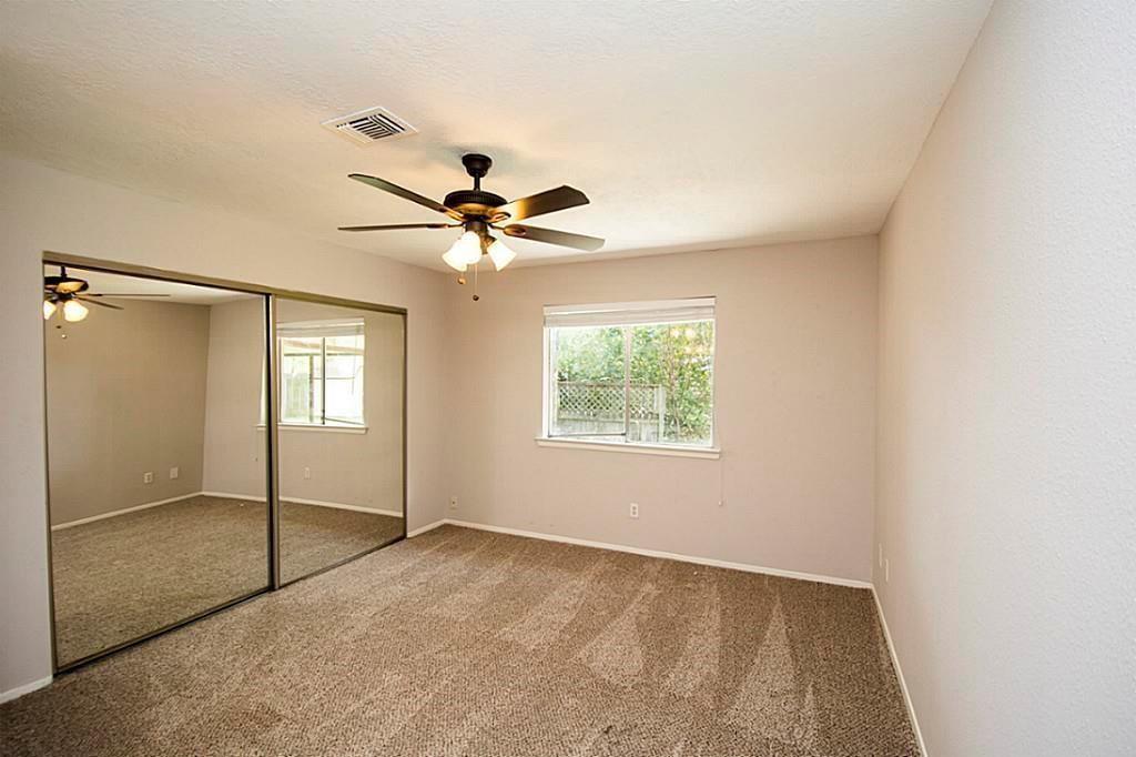 2804 Pinewood Drive