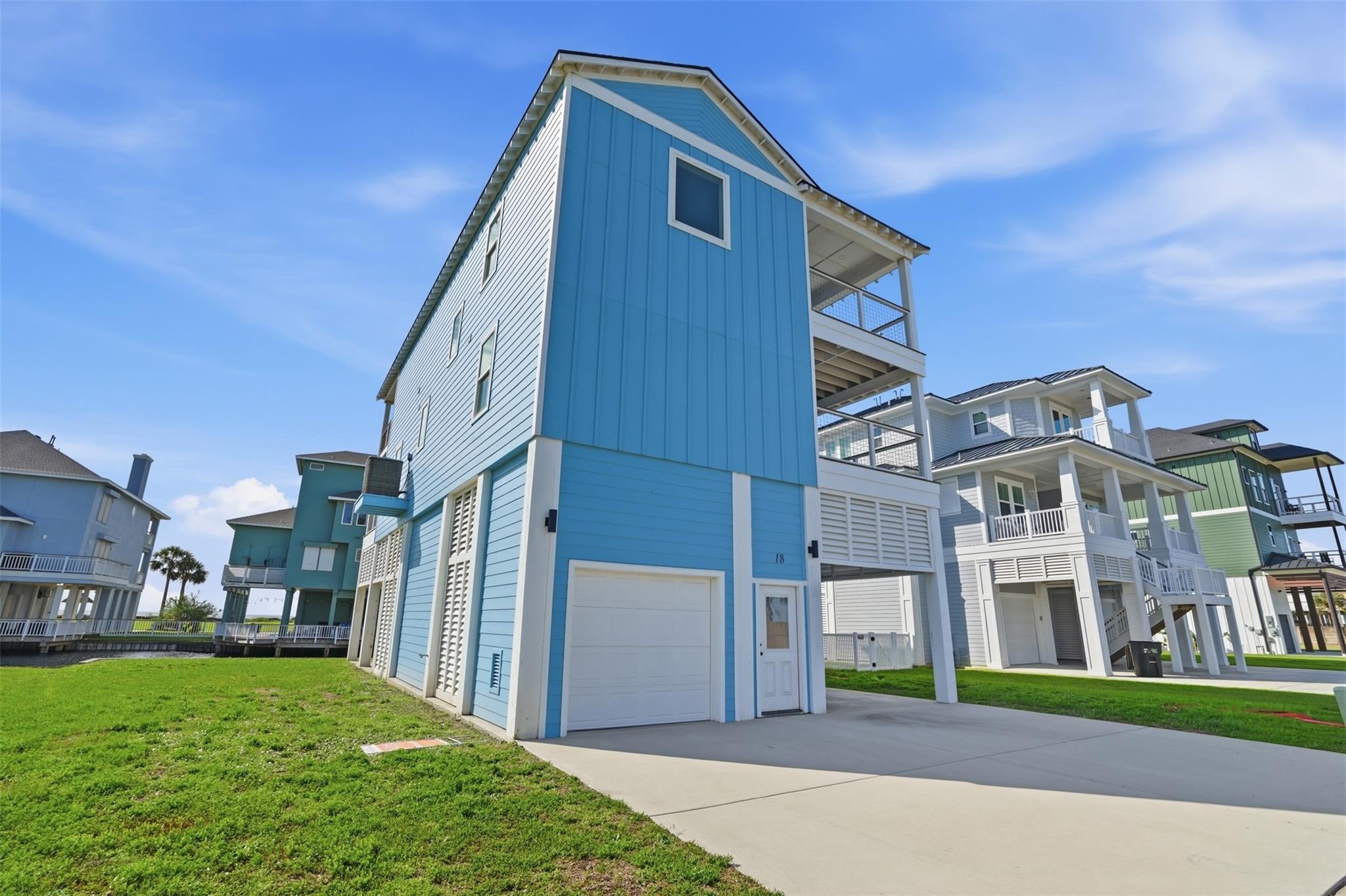 18 Blue Heron Circle