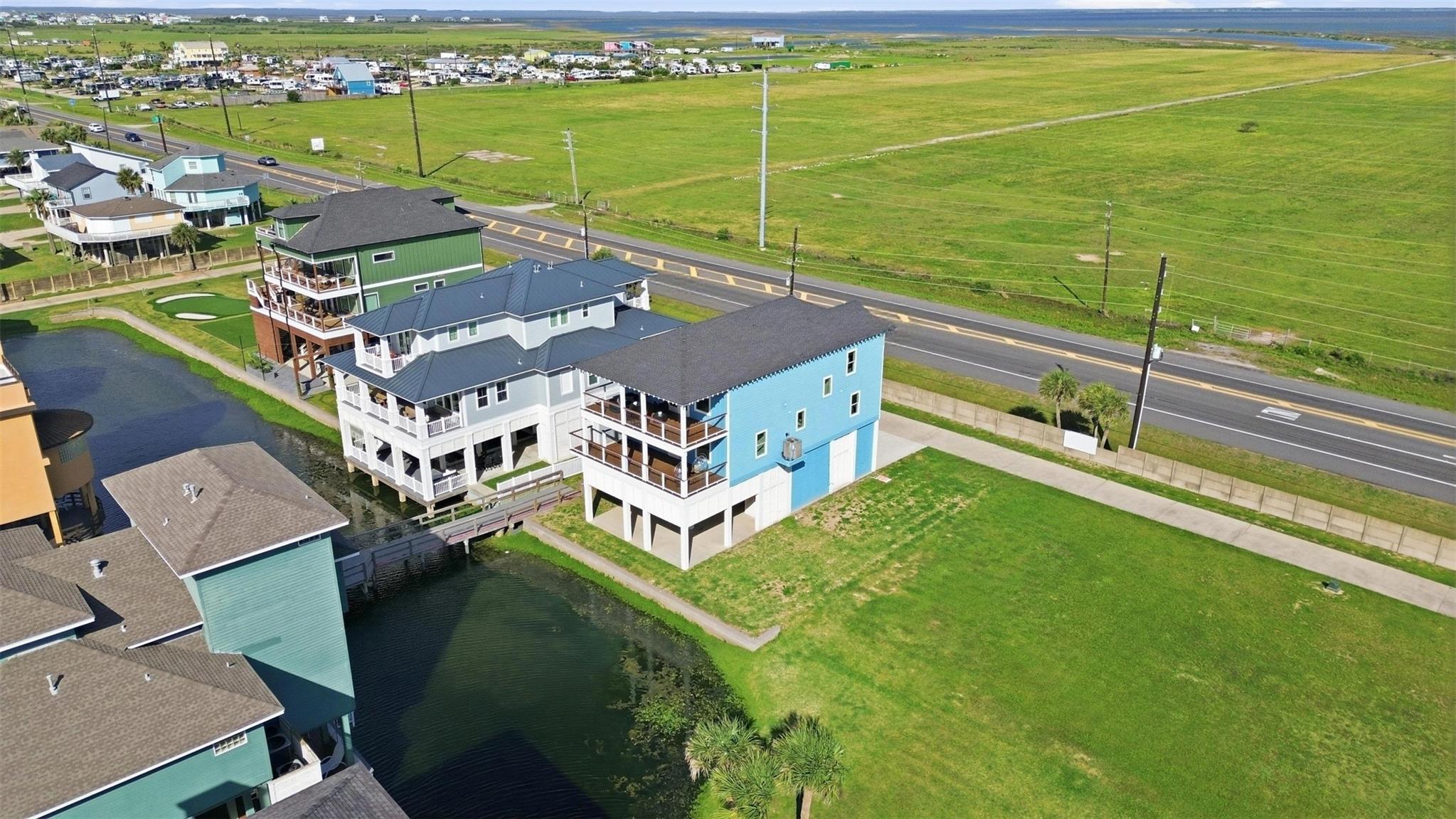 18 Blue Heron Circle