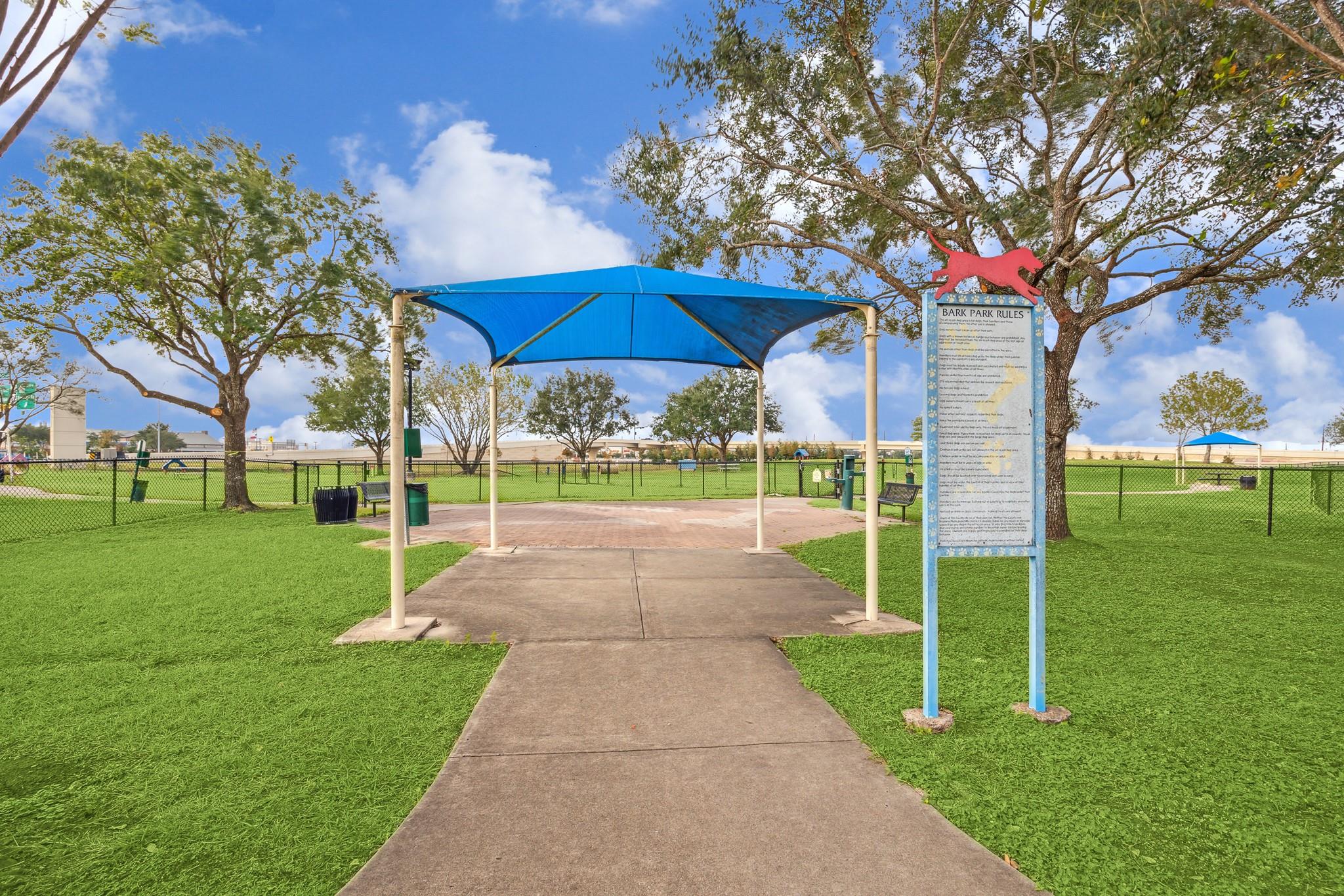 2723 N Brompton Drive