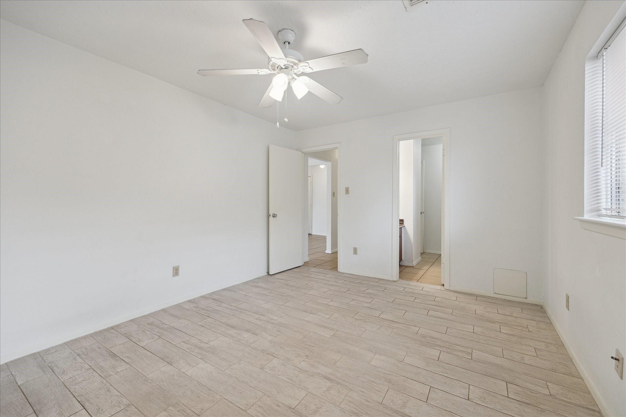 2723 N Brompton Drive