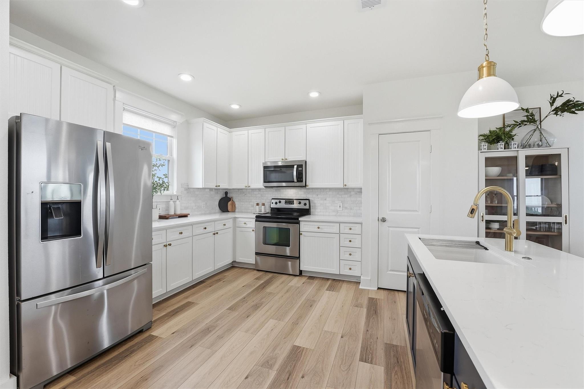 4130 King Rail Circle
