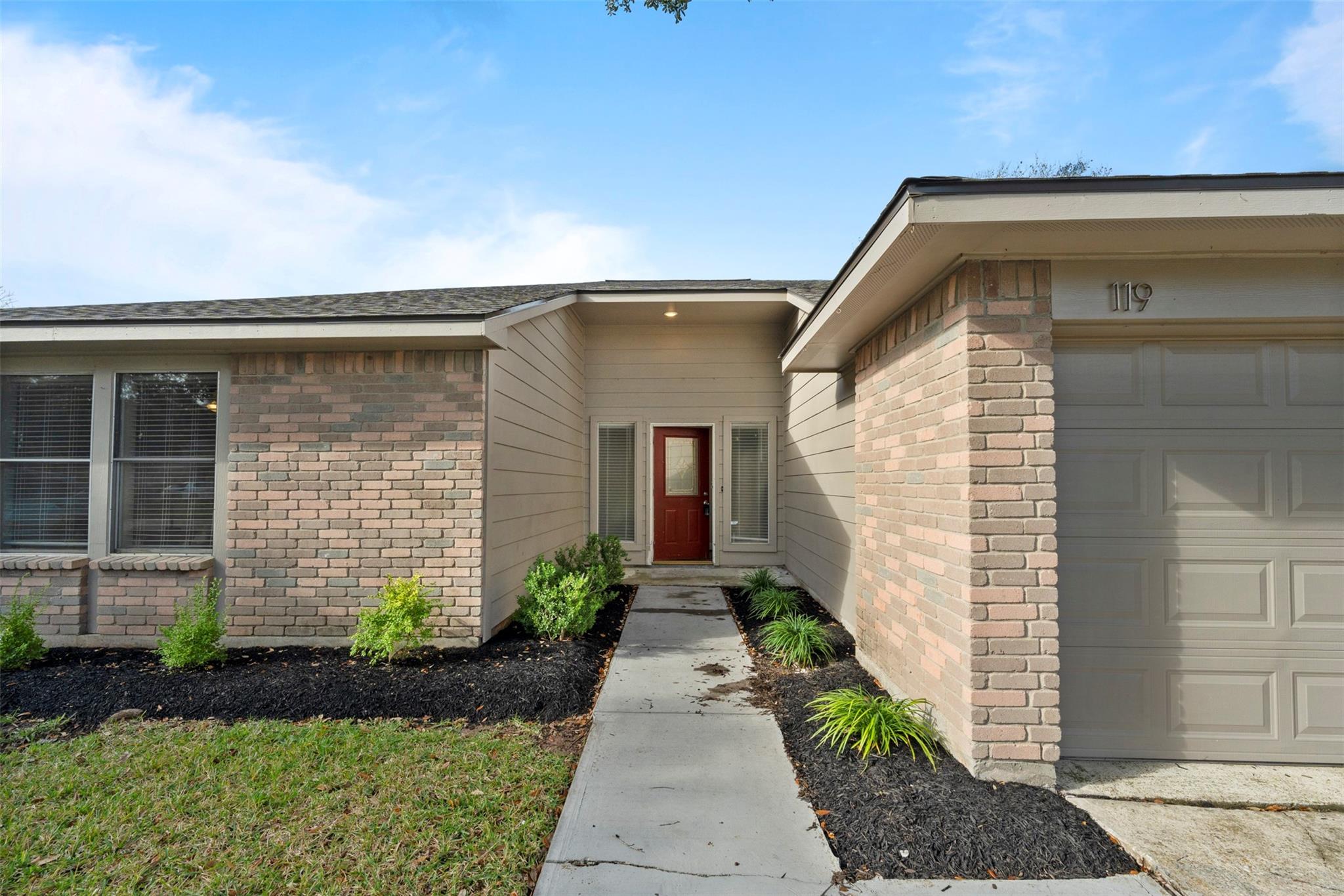 119 Wood Hollow Drive