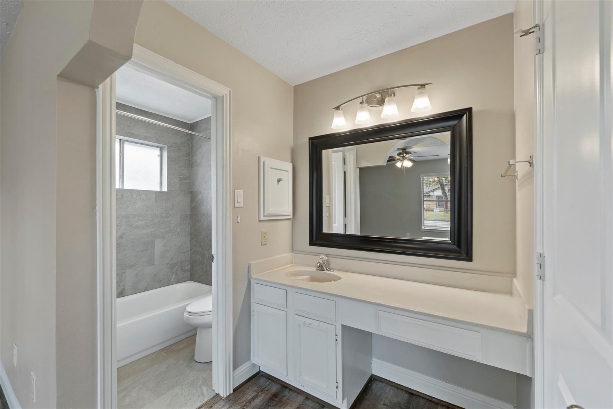 119 Wood Hollow Drive