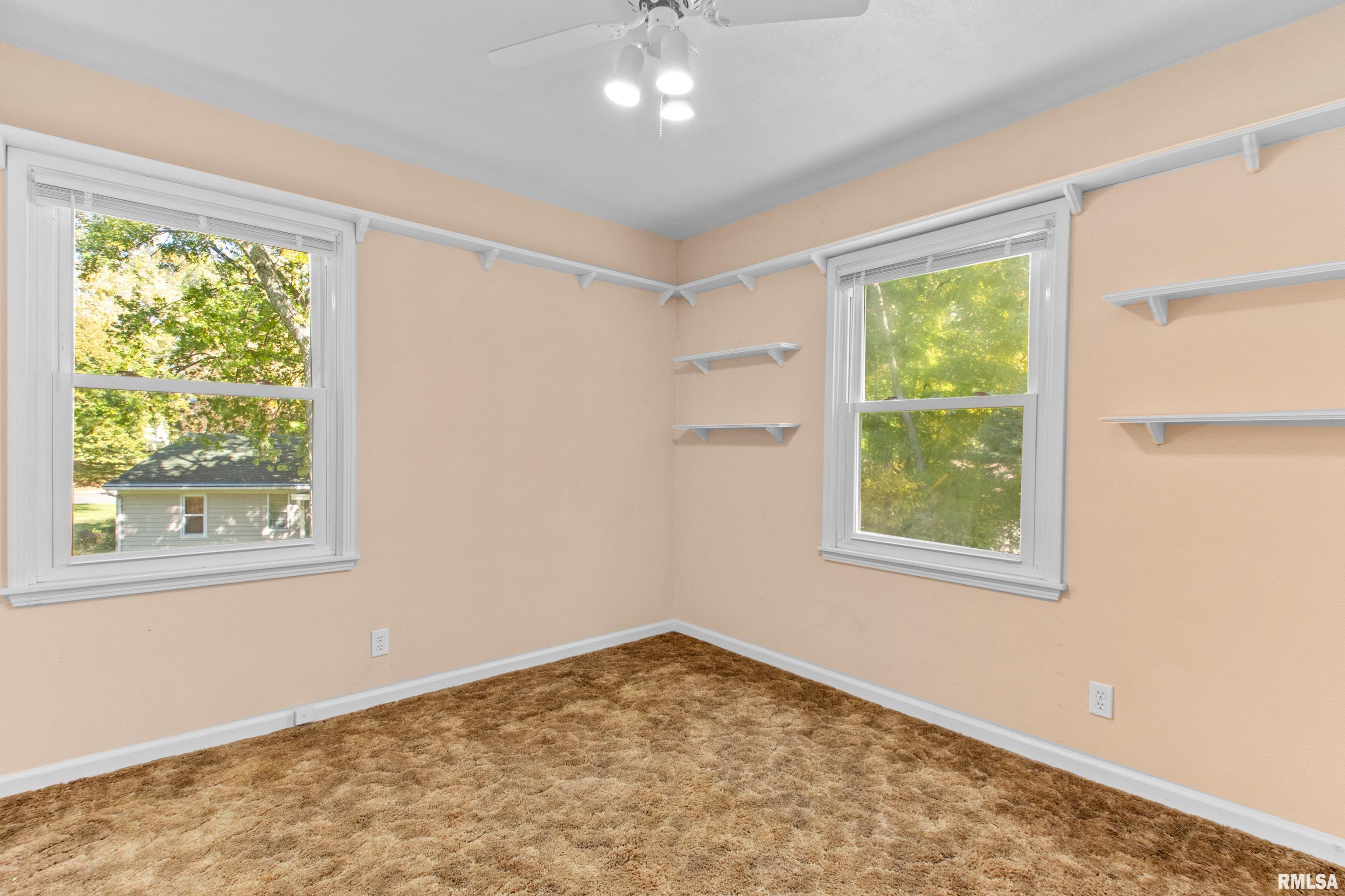 341 W BARRINGTON Road