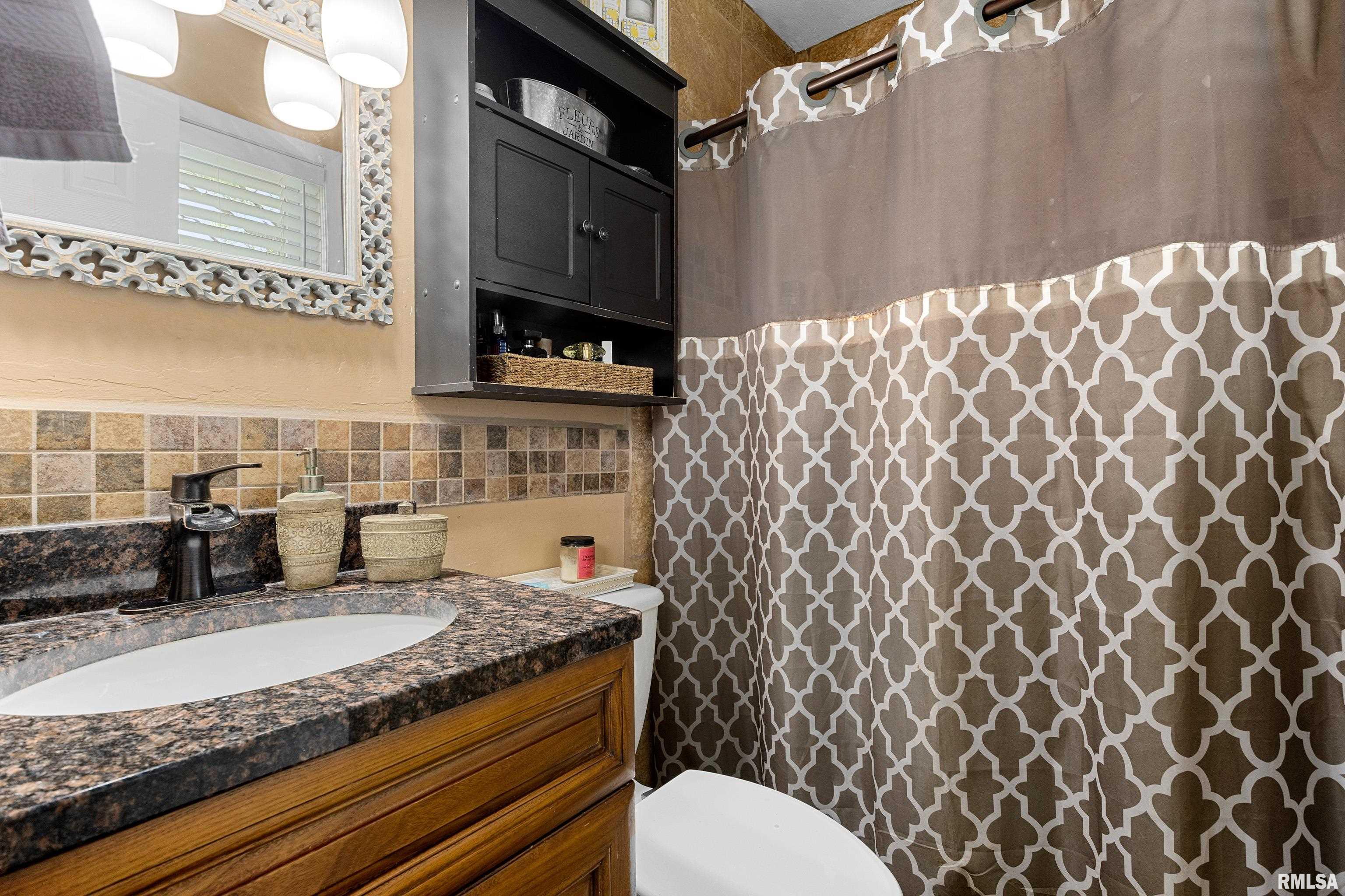 1910 W MARLENE Avenue