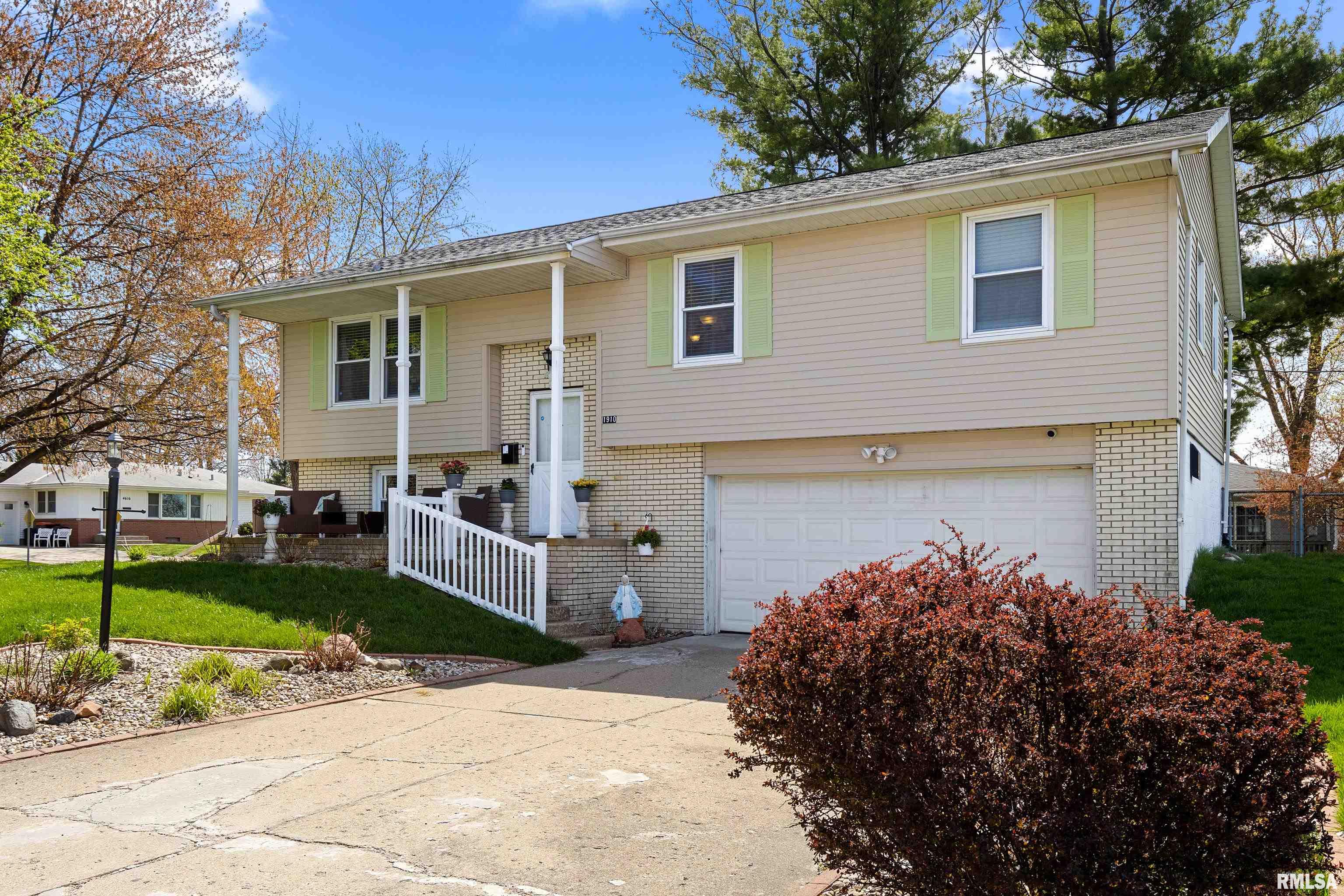 1910 W MARLENE Avenue