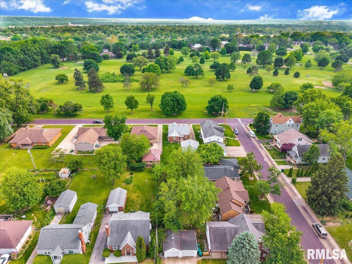 2309 W MANOR Parkway