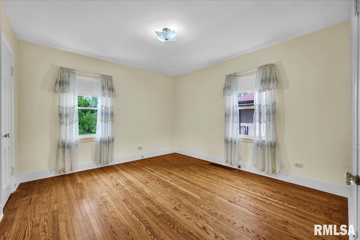 2309 W MANOR Parkway