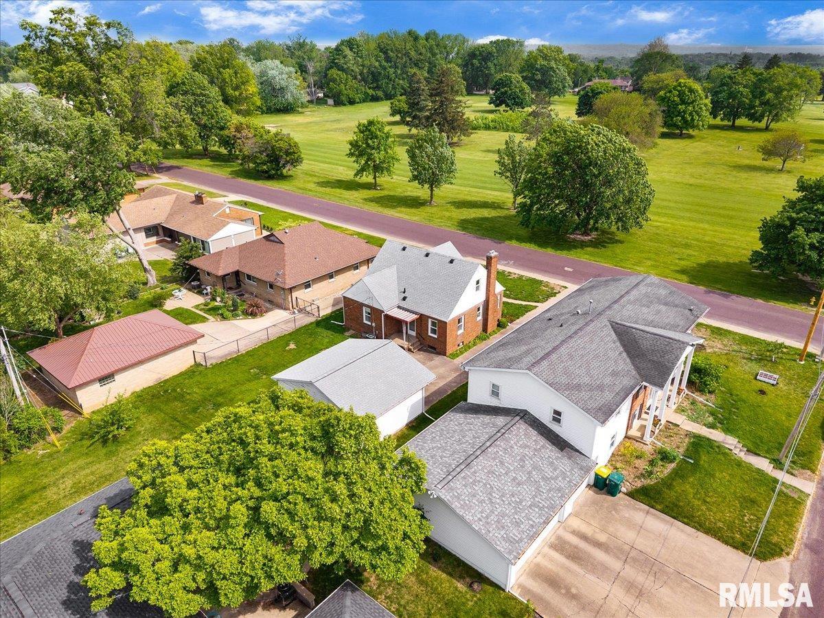 2309 W MANOR Parkway