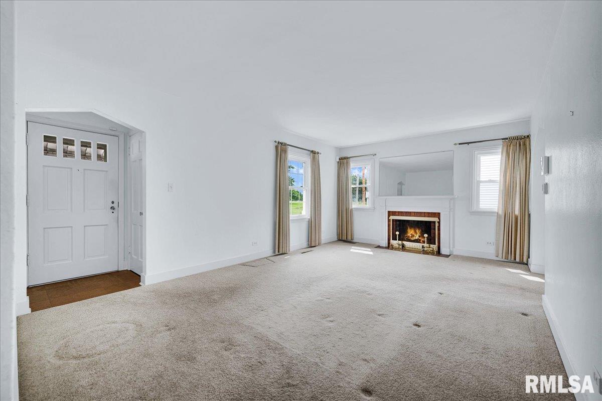 2309 W MANOR Parkway