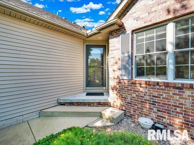11511 N BROOKLYN Place