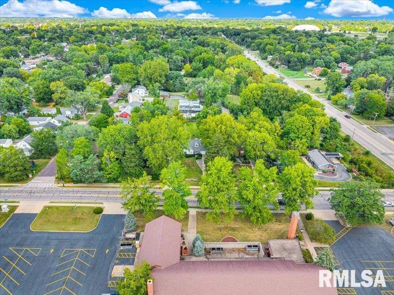 125 W FORREST HILL Avenue