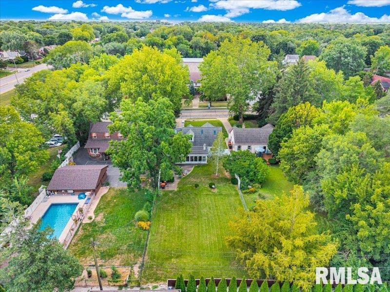 125 W FORREST HILL Avenue