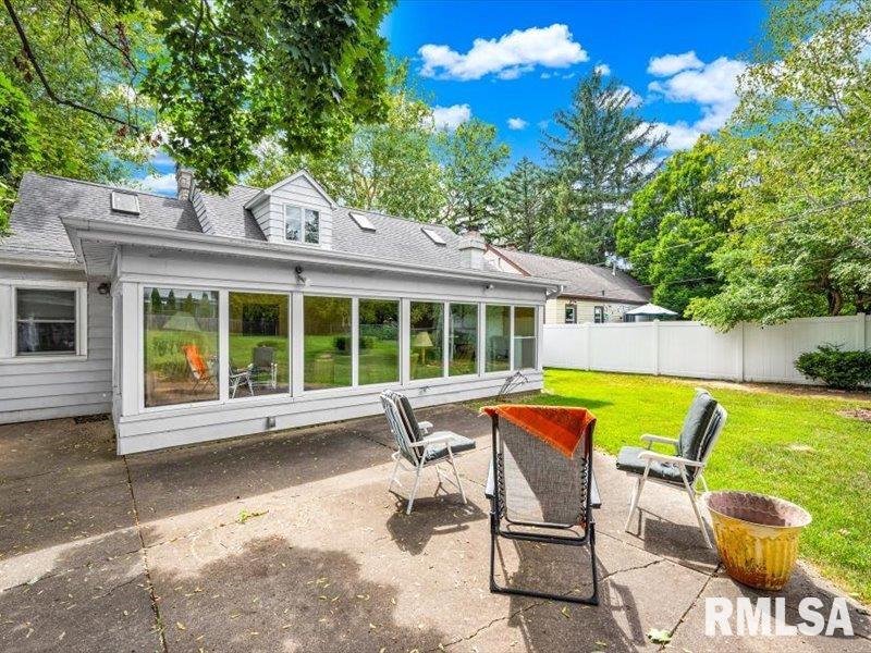 125 W FORREST HILL Avenue