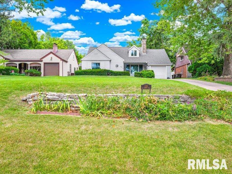 125 W FORREST HILL Avenue