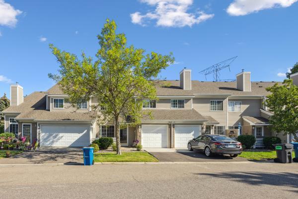 5955 Wedgewood Lane N Unit: 68