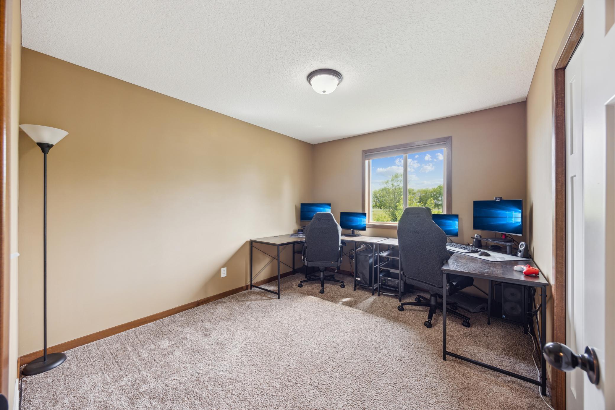 1128 Golf Court