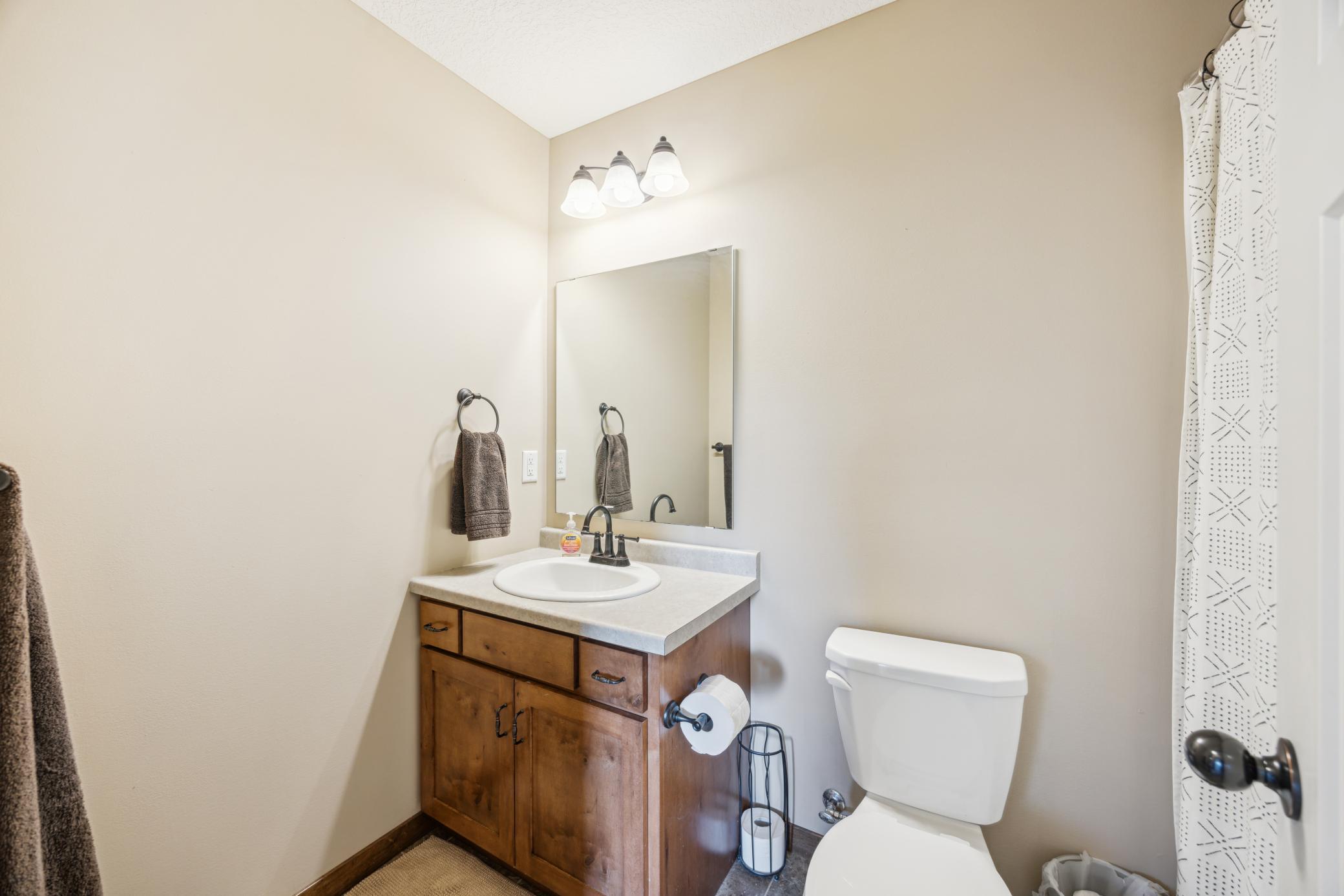 1128 Golf Court