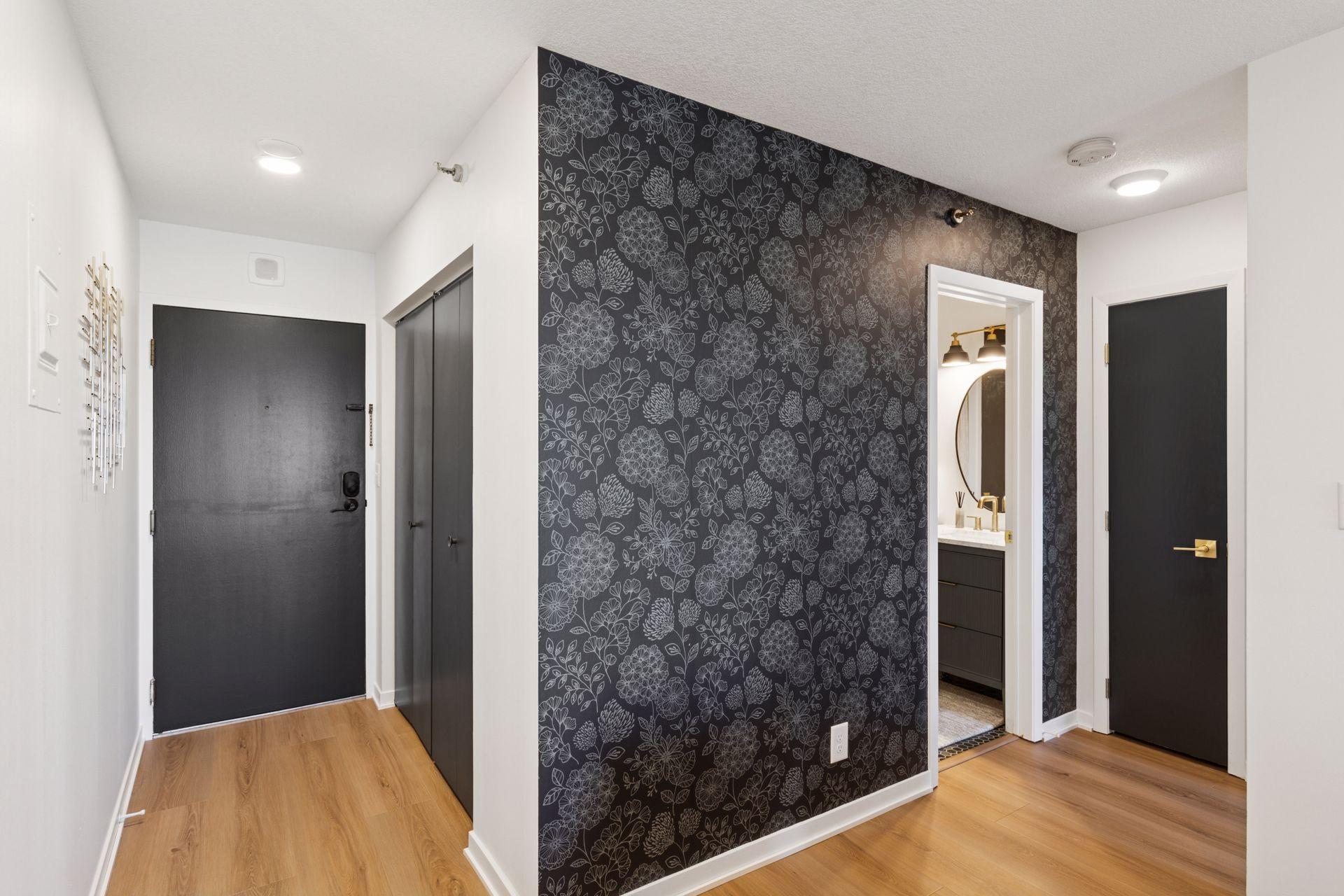 3131 Excelsior Boulevard Unit: 810