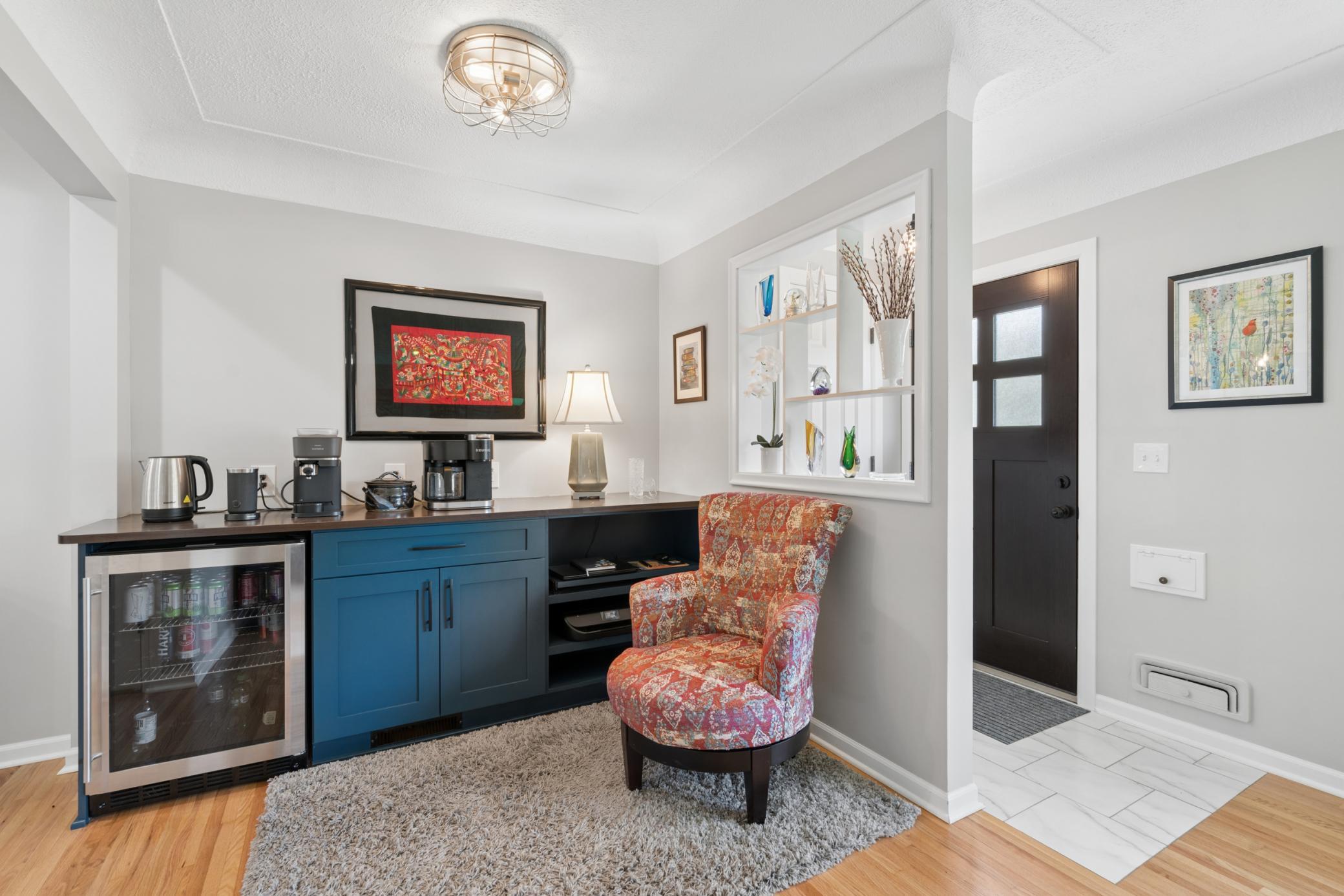 2505 W Armour Terrace
