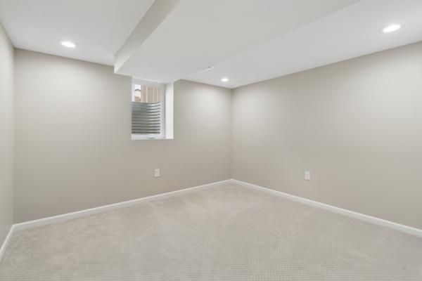 2505 W Armour Terrace