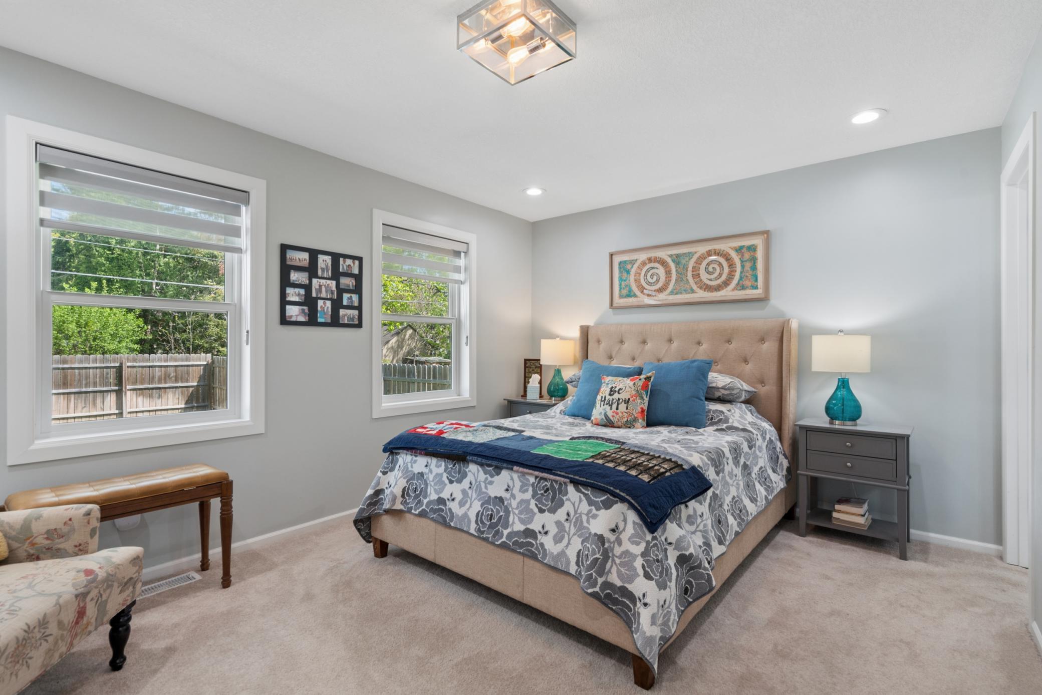 2505 W Armour Terrace