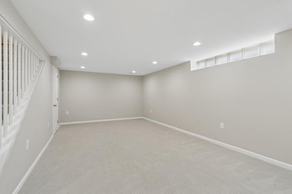 2505 W Armour Terrace
