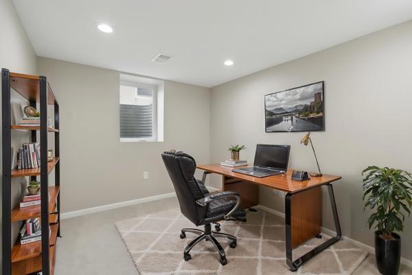 2505 W Armour Terrace